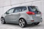 Opel_Zafira_2012.jpg